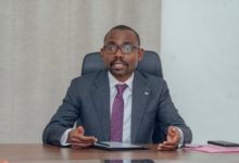 Le ministre de l'Habitat et du Logement, Mays Mouissi.